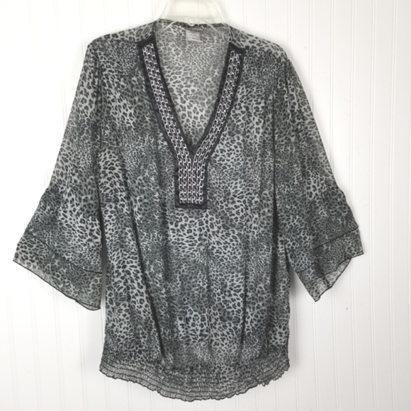 Evolution Embellished V Neck Sheer Animal Print Blouse Top Size 2X Black Gray - Picture 11 of 11